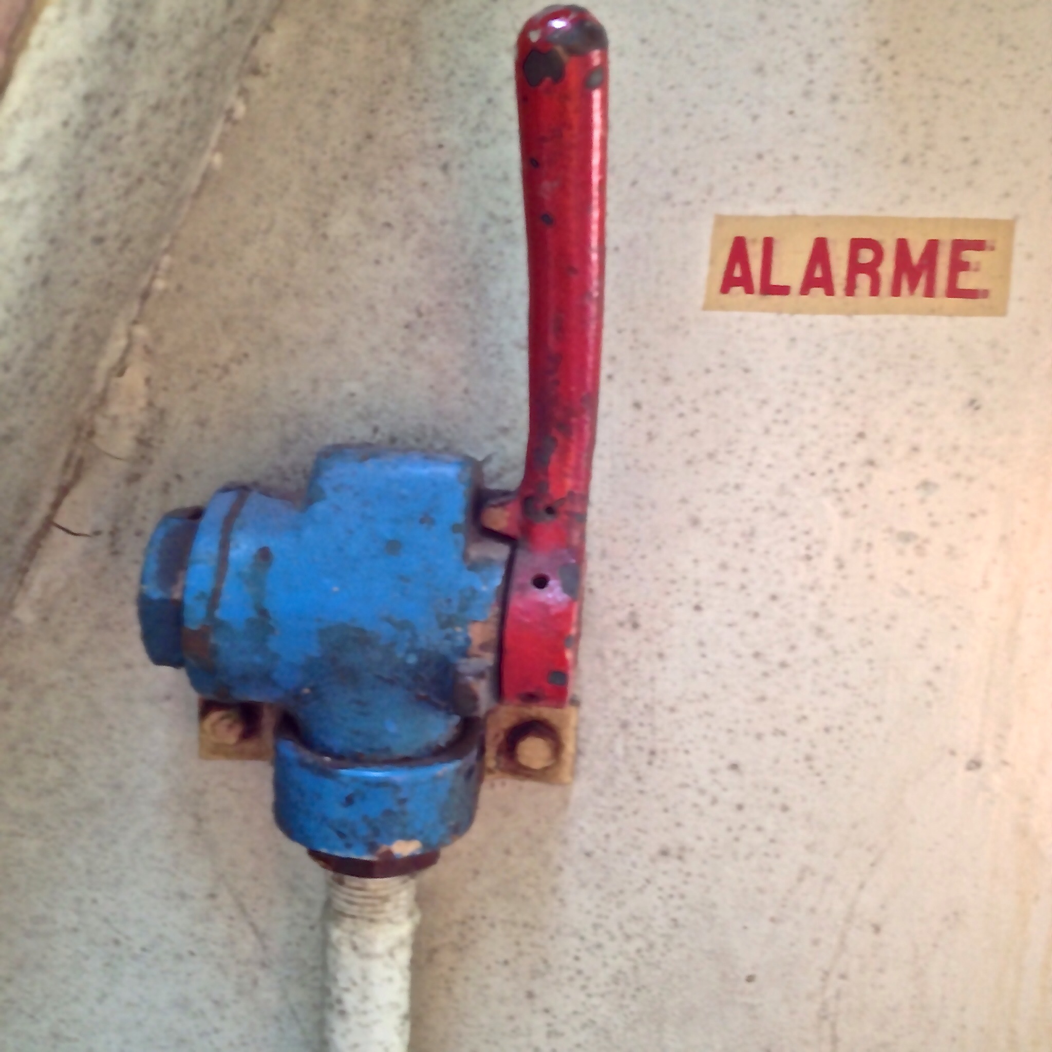 Système d'alarme sur un train.