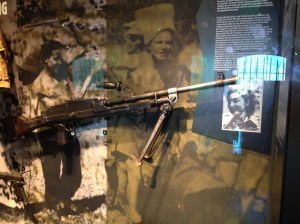 Exposition sur l'armement pendant la IIe guerre mondiale à Toulon.