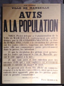 Affiche pendant la IIe guerre mondiale à Marseille.