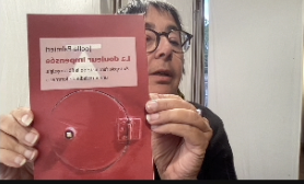 Joelle Palmieri présentant son livre "La douleur impensée" lors de Jeudis du SPS